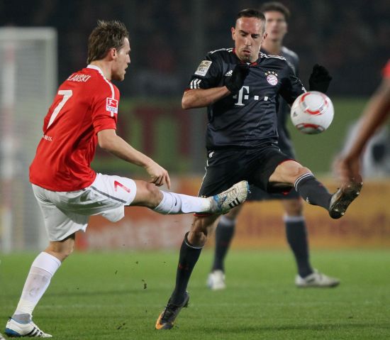 完全符合皇 完全符合皇